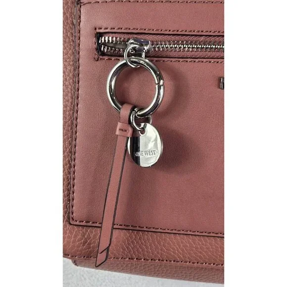 Nine West Crossbody Bag Faux Leather 10"x7.5" Shoulder Purse Adjustable Strap - Picture 2 of 9